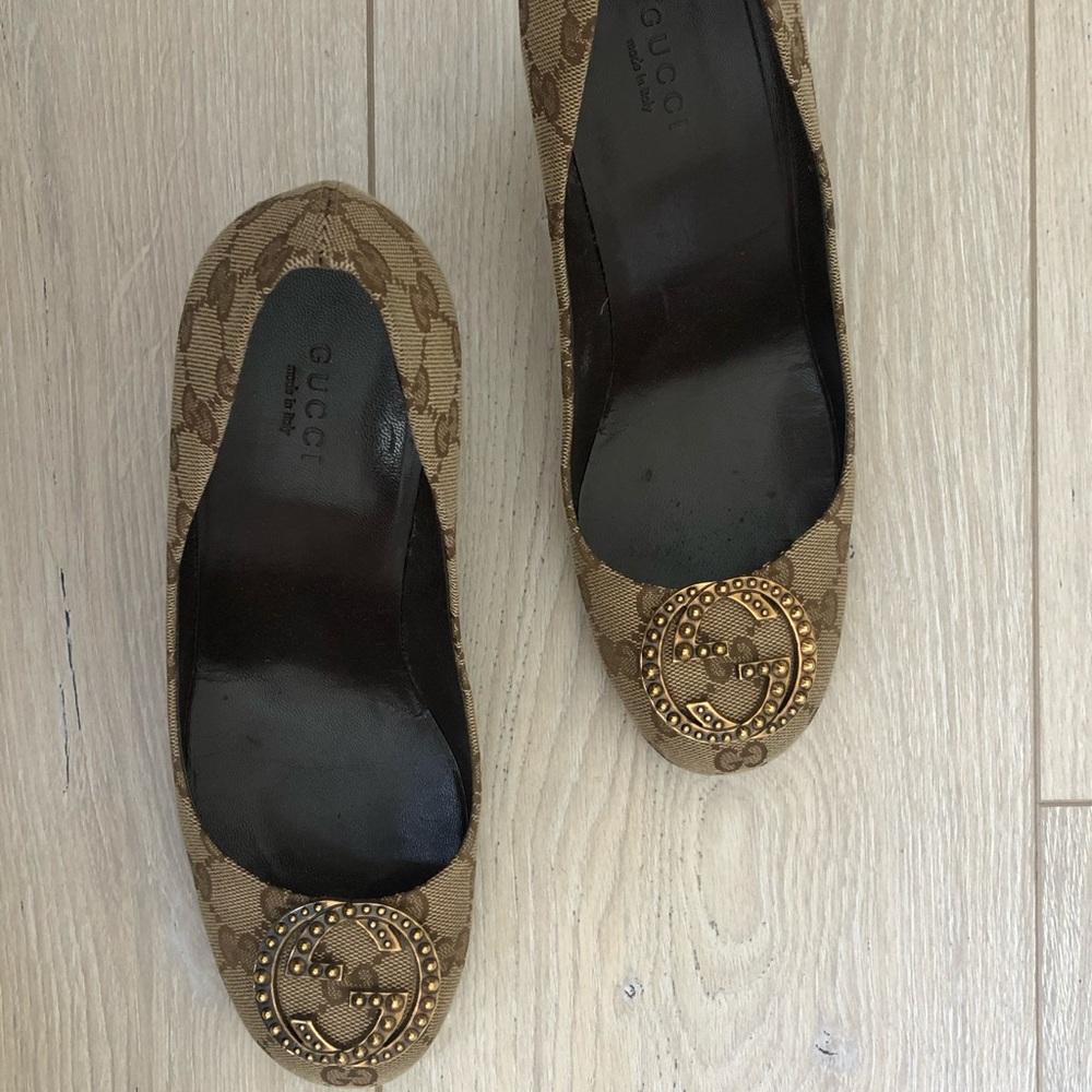 Gucci shoes